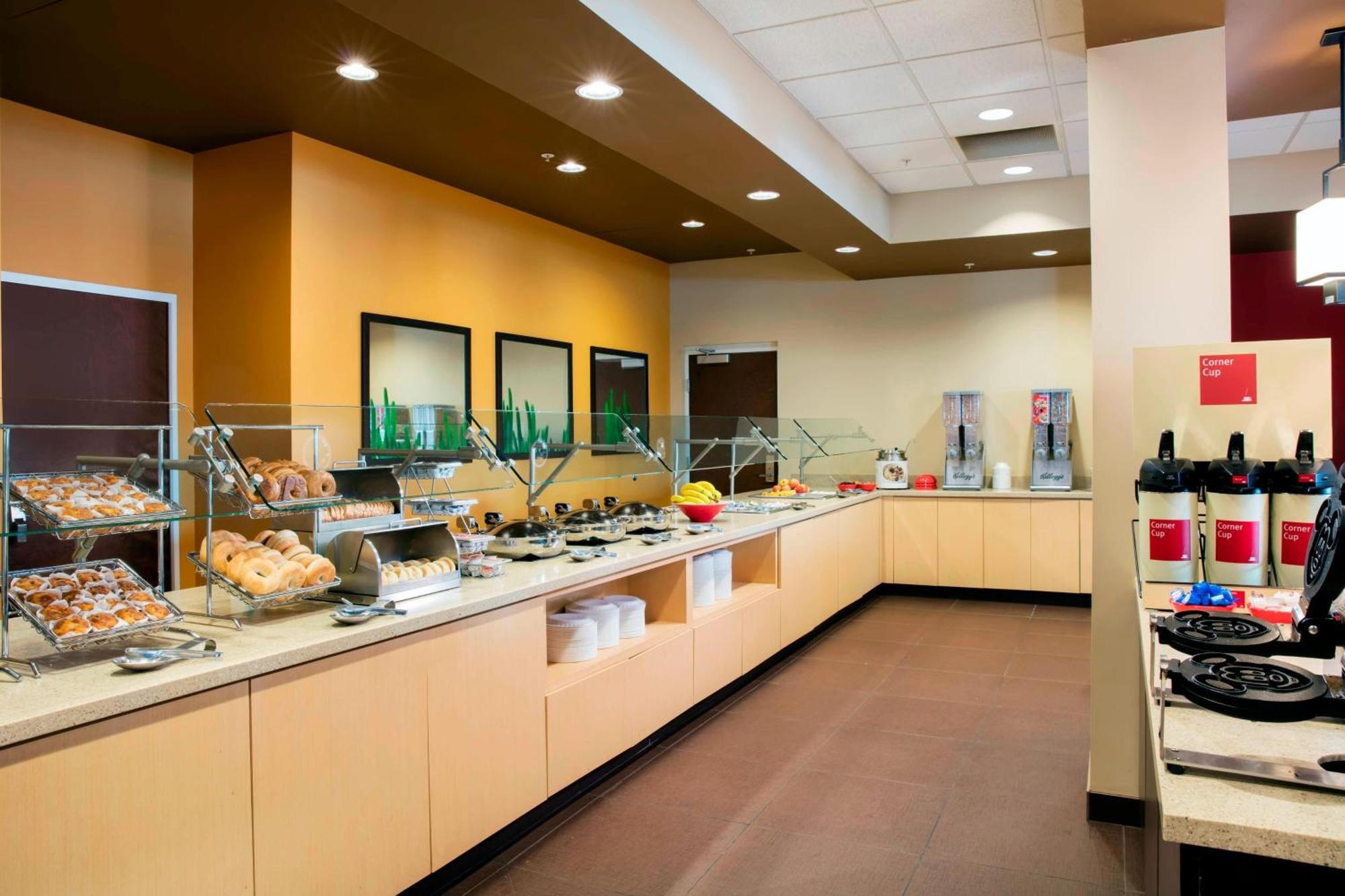 Towneplace Suites Orlando At Flamingo Crossings Town Center/Western Entrance Bay Lake Экстерьер фото